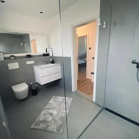 Montihaus Gaeste & Monteurzimmer * Dormagen